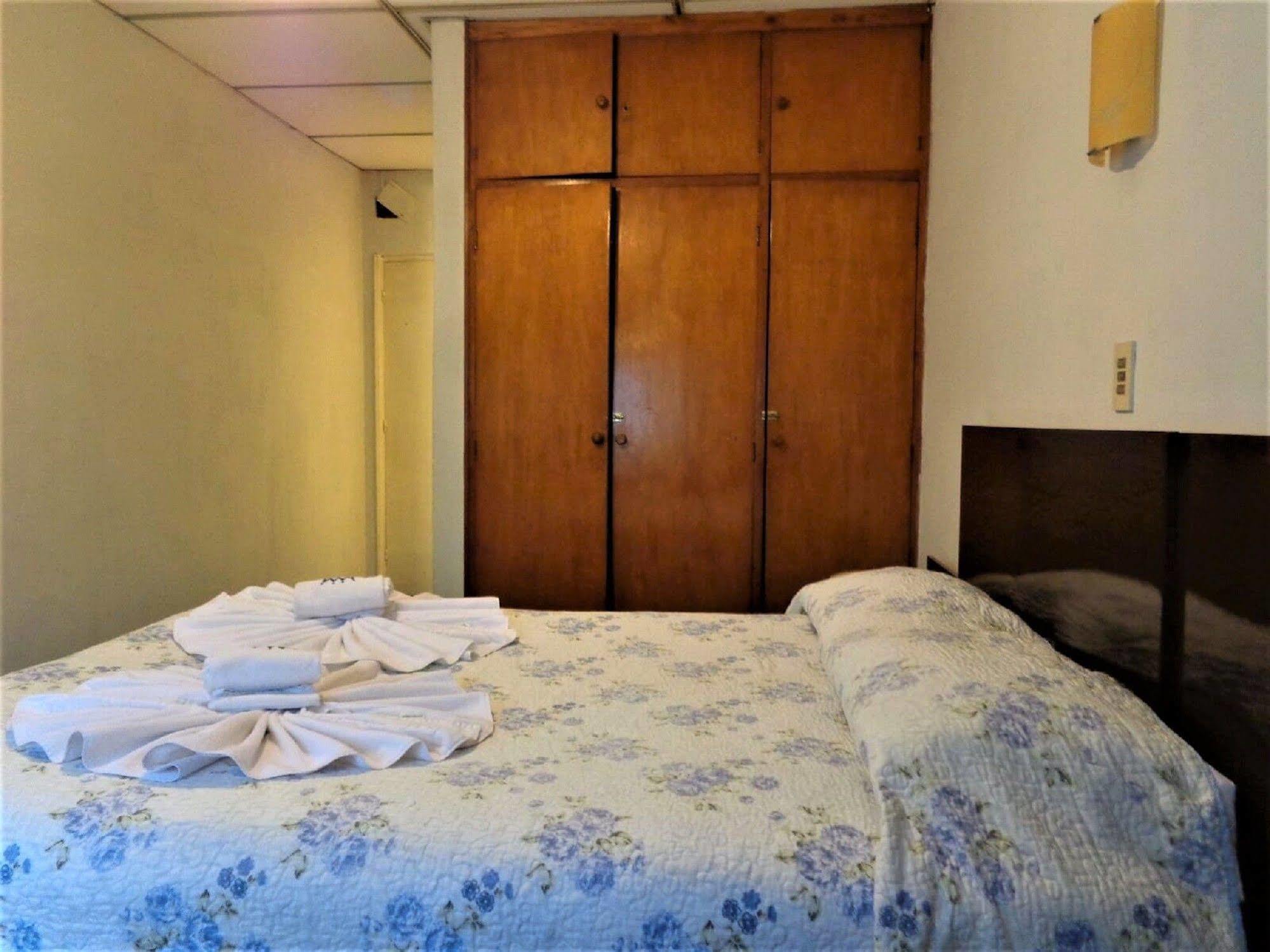 Hotel Richmond モンテビデオ エクステリア 写真