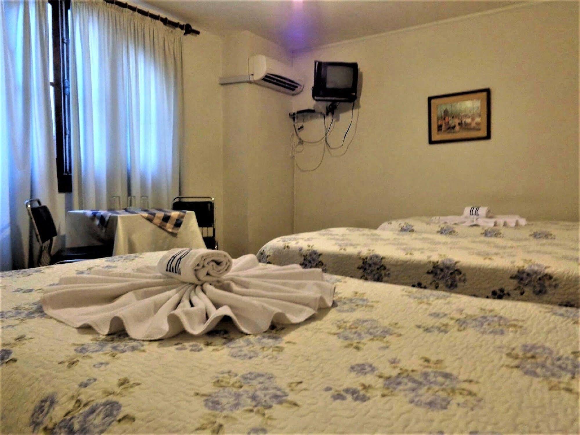 Hotel Richmond モンテビデオ エクステリア 写真